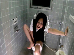 都内某所 雑居ビル 男女共用トイレのオナニー盗撮映像4時間2　30人　サンプル画像05